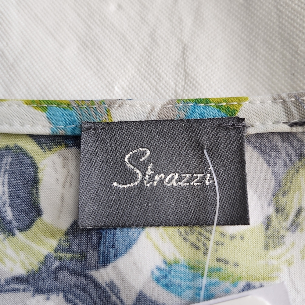 Vibrant Women's Blouse with Blue and Green Accents - Picture 5 of 6